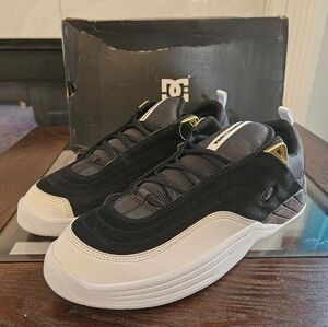 DC Williams Slim Men's Black, White, And Gold Skate Sneakers